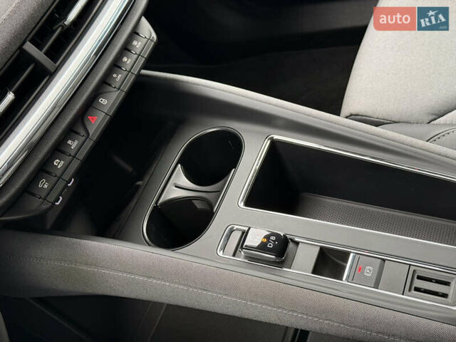 Черный Шкода Enyaq iV, объемом двигателя 0 л и пробегом 113 тыс. км за 27920 $, фото 68 на Automoto.ua