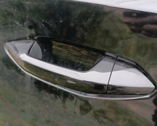 Черный Шкода Enyaq iV, объемом двигателя 0 л и пробегом 214 тыс. км за 16000 $, фото 11 на Automoto.ua