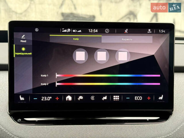 Черный Шкода Enyaq iV, объемом двигателя 0 л и пробегом 113 тыс. км за 27920 $, фото 60 на Automoto.ua