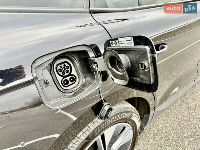 Черный Шкода Enyaq iV, объемом двигателя 0 л и пробегом 186 тыс. км за 18950 $, фото 42 на Automoto.ua