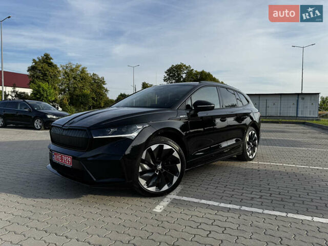 Черный Шкода Enyaq iV, объемом двигателя 0 л и пробегом 49 тыс. км за 28250 $, фото 4 на Automoto.ua