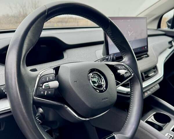 Черный Шкода Enyaq iV, объемом двигателя 0 л и пробегом 269 тыс. км за 16800 $, фото 37 на Automoto.ua