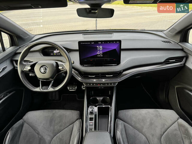 Черный Шкода Enyaq iV, объемом двигателя 0 л и пробегом 49 тыс. км за 28250 $, фото 129 на Automoto.ua
