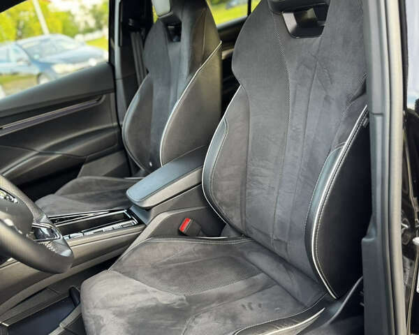 Черный Шкода Enyaq iV, объемом двигателя 0 л и пробегом 49 тыс. км за 28250 $, фото 84 на Automoto.ua