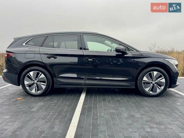 Черный Шкода Enyaq iV, объемом двигателя 0 л и пробегом 269 тыс. км за 16800 $, фото 6 на Automoto.ua