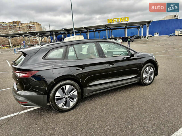 Черный Шкода Enyaq iV, объемом двигателя 0 л и пробегом 186 тыс. км за 18950 $, фото 13 на Automoto.ua