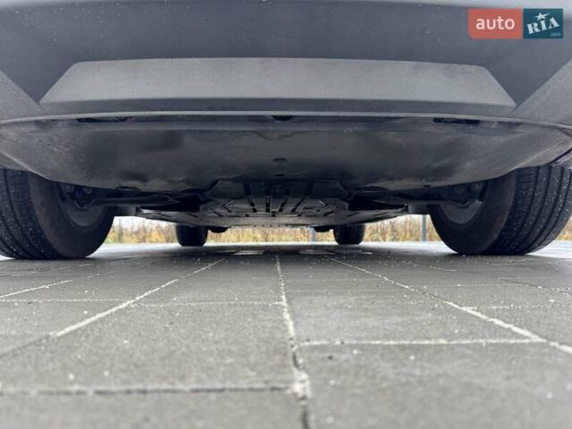 Черный Шкода Enyaq iV, объемом двигателя 0 л и пробегом 269 тыс. км за 16800 $, фото 87 на Automoto.ua