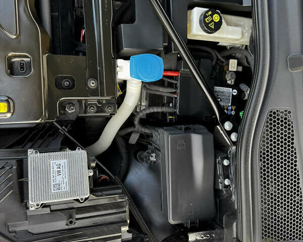 Черный Шкода Enyaq iV, объемом двигателя 0 л и пробегом 49 тыс. км за 28250 $, фото 75 на Automoto.ua