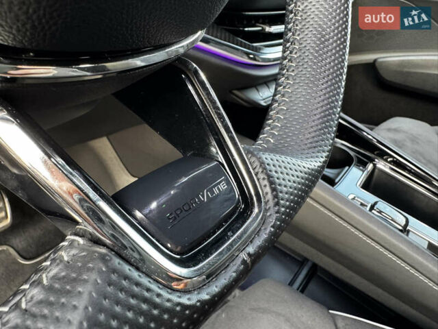 Черный Шкода Enyaq iV, объемом двигателя 0 л и пробегом 49 тыс. км за 28250 $, фото 102 на Automoto.ua