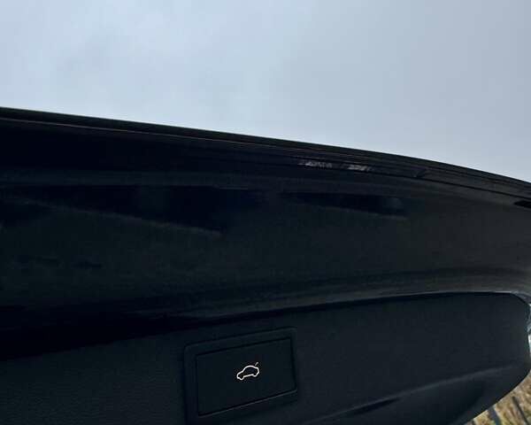 Черный Шкода Enyaq iV, объемом двигателя 0 л и пробегом 269 тыс. км за 16800 $, фото 78 на Automoto.ua