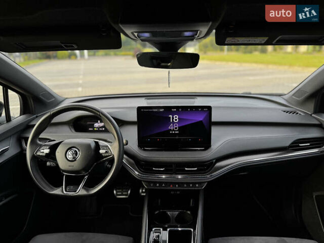 Черный Шкода Enyaq iV, объемом двигателя 0 л и пробегом 49 тыс. км за 28250 $, фото 130 на Automoto.ua