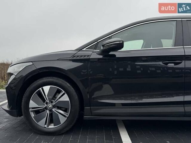 Черный Шкода Enyaq iV, объемом двигателя 0 л и пробегом 269 тыс. км за 16800 $, фото 22 на Automoto.ua