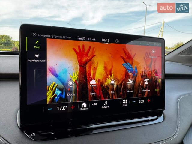 Черный Шкода Enyaq iV, объемом двигателя 0 л и пробегом 49 тыс. км за 28250 $, фото 99 на Automoto.ua
