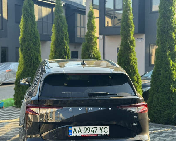 Черный Шкода Enyaq iV, объемом двигателя 0 л и пробегом 122 тыс. км за 24500 $, фото 1 на Automoto.ua