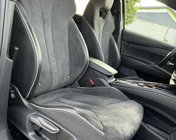 Черный Шкода Enyaq iV, объемом двигателя 0 л и пробегом 49 тыс. км за 28250 $, фото 120 на Automoto.ua