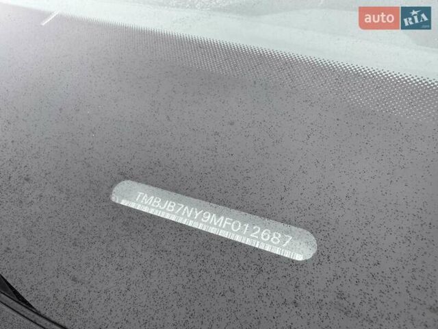 Черный Шкода Enyaq iV, объемом двигателя 0 л и пробегом 269 тыс. км за 16800 $, фото 82 на Automoto.ua