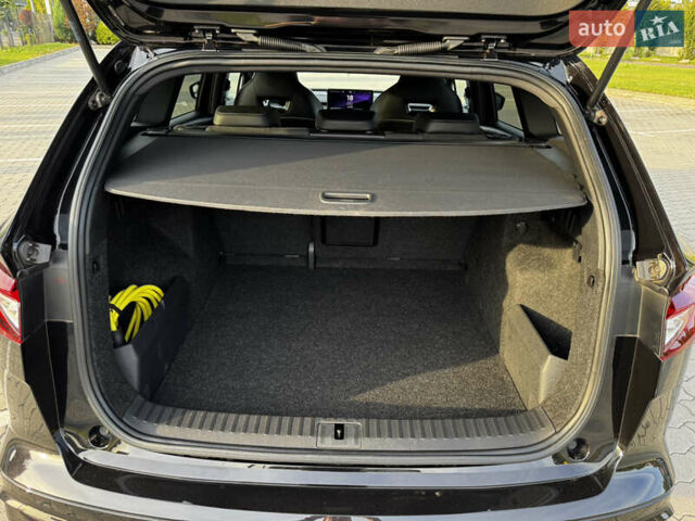 Черный Шкода Enyaq iV, объемом двигателя 0 л и пробегом 49 тыс. км за 28250 $, фото 108 на Automoto.ua