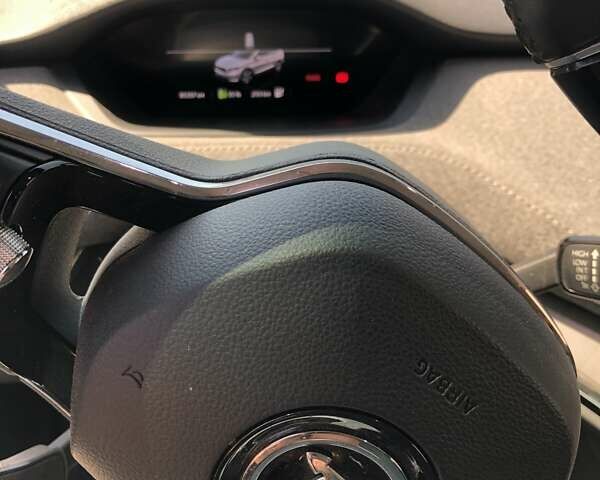 Шкода Enyaq iV 2021 в Николаеве на Automoto.ua Черный Шкода Enyaq iV, объемом двигателя 0 л и пробегом 87 тыс. км за 26500 $, фото 7 на Automoto.ua