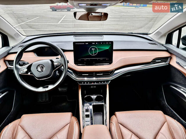 Черный Шкода Enyaq iV, объемом двигателя 0 л и пробегом 186 тыс. км за 18950 $, фото 29 на Automoto.ua