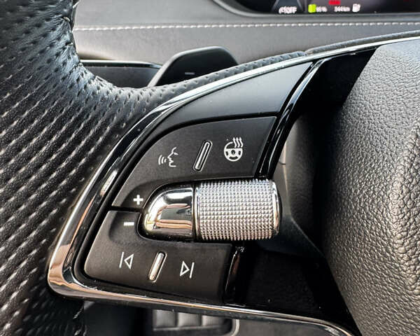 Черный Шкода Enyaq iV, объемом двигателя 0 л и пробегом 49 тыс. км за 28250 $, фото 87 на Automoto.ua