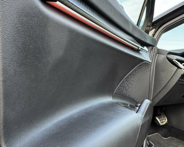 Черный Шкода Enyaq iV, объемом двигателя 0 л и пробегом 49 тыс. км за 28250 $, фото 81 на Automoto.ua