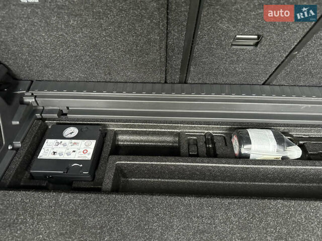 Чорний Шкода Enyaq iV, об'ємом двигуна 0 л та пробігом 150 тис. км за 24700 $, фото 33 на Automoto.ua