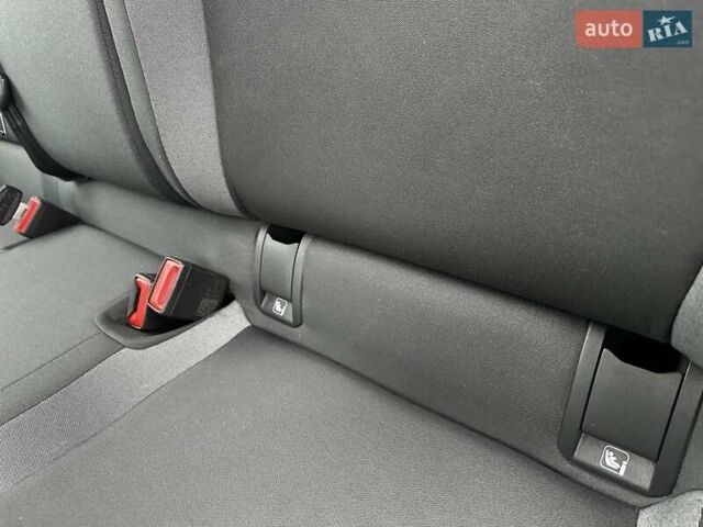 Черный Шкода Enyaq iV, объемом двигателя 0 л и пробегом 51 тыс. км за 21300 $, фото 23 на Automoto.ua