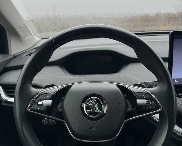 Черный Шкода Enyaq iV, объемом двигателя 0 л и пробегом 269 тыс. км за 16800 $, фото 36 на Automoto.ua