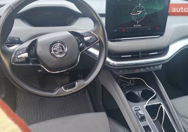 Чорний Шкода Enyaq iV, об'ємом двигуна 0 л та пробігом 90 тис. км за 22900 $, фото 6 на Automoto.ua