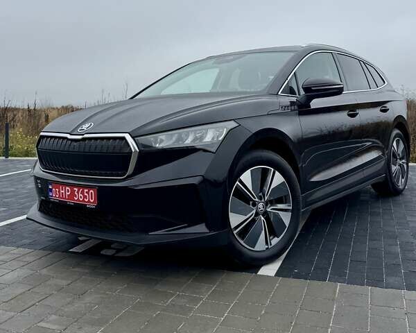Черный Шкода Enyaq iV, объемом двигателя 0 л и пробегом 269 тыс. км за 16800 $, фото 1 на Automoto.ua