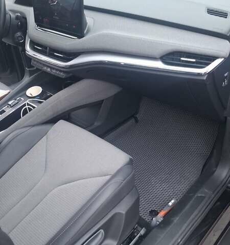 Чорний Шкода Enyaq iV, об'ємом двигуна 0 л та пробігом 90 тис. км за 22900 $, фото 8 на Automoto.ua