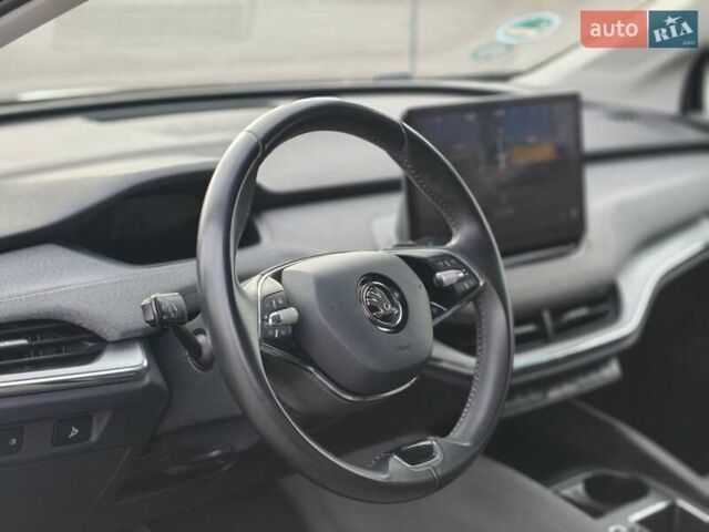 Черный Шкода Enyaq iV, объемом двигателя 0 л и пробегом 231 тыс. км за 18250 $, фото 11 на Automoto.ua