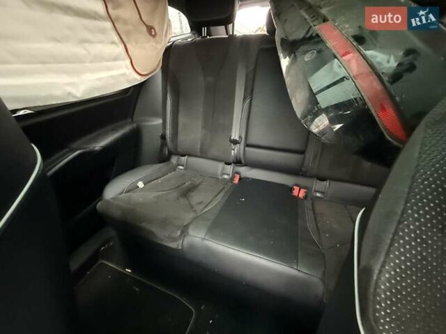 Чорний Шкода Enyaq iV, об'ємом двигуна 0 л та пробігом 164 тис. км за 13800 $, фото 8 на Automoto.ua