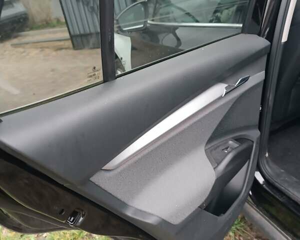 Черный Шкода Enyaq iV, объемом двигателя 0 л и пробегом 214 тыс. км за 16000 $, фото 13 на Automoto.ua