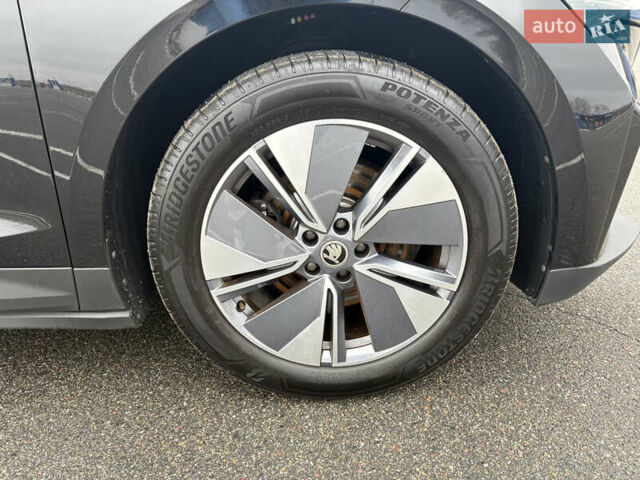 Черный Шкода Enyaq iV, объемом двигателя 0 л и пробегом 186 тыс. км за 18950 $, фото 49 на Automoto.ua