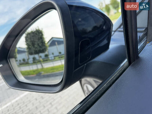 Черный Шкода Enyaq iV, объемом двигателя 0 л и пробегом 49 тыс. км за 28250 $, фото 67 на Automoto.ua