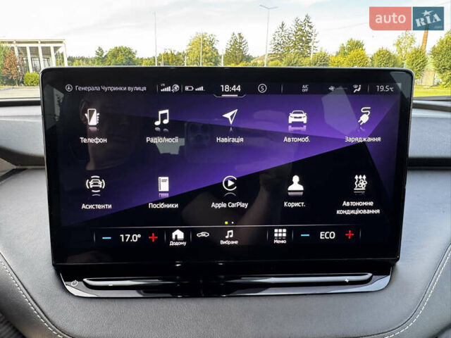 Черный Шкода Enyaq iV, объемом двигателя 0 л и пробегом 49 тыс. км за 28250 $, фото 97 на Automoto.ua