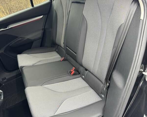 Черный Шкода Enyaq iV, объемом двигателя 0 л и пробегом 269 тыс. км за 16800 $, фото 51 на Automoto.ua