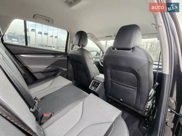 Черный Шкода Enyaq iV, объемом двигателя 0 л и пробегом 231 тыс. км за 18250 $, фото 19 на Automoto.ua