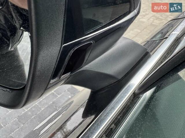 Черный Шкода Enyaq iV, объемом двигателя 0 л и пробегом 269 тыс. км за 16800 $, фото 27 на Automoto.ua