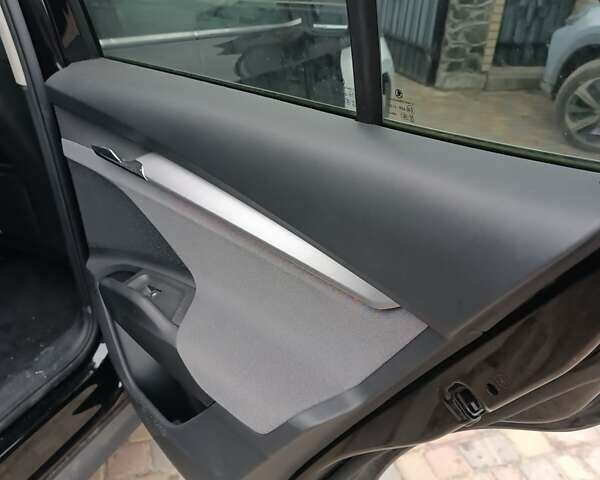 Черный Шкода Enyaq iV, объемом двигателя 0 л и пробегом 214 тыс. км за 16000 $, фото 16 на Automoto.ua