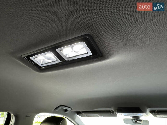 Черный Шкода Enyaq iV, объемом двигателя 0 л и пробегом 49 тыс. км за 28250 $, фото 132 на Automoto.ua