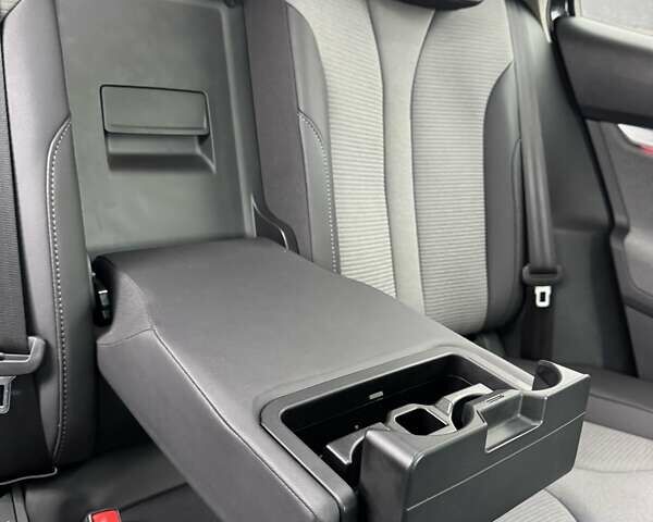 Черный Шкода Enyaq iV, объемом двигателя 0 л и пробегом 269 тыс. км за 16800 $, фото 54 на Automoto.ua