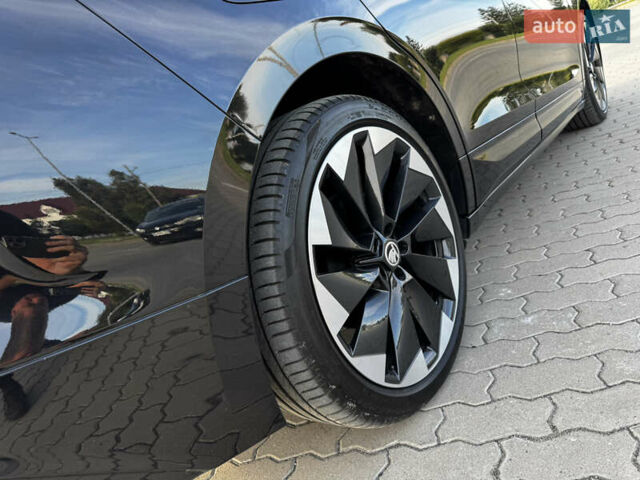 Черный Шкода Enyaq iV, объемом двигателя 0 л и пробегом 49 тыс. км за 28250 $, фото 45 на Automoto.ua