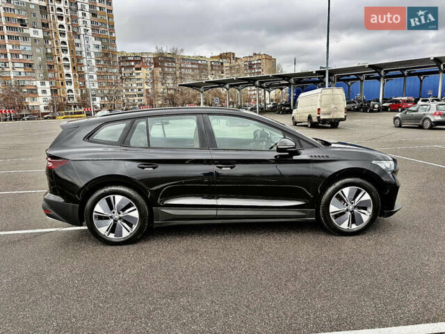 Черный Шкода Enyaq iV, объемом двигателя 0 л и пробегом 186 тыс. км за 18950 $, фото 14 на Automoto.ua