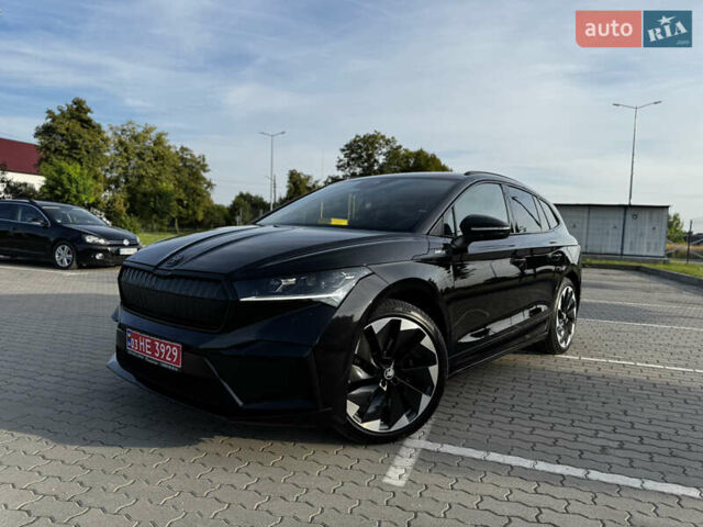 Черный Шкода Enyaq iV, объемом двигателя 0 л и пробегом 49 тыс. км за 28250 $, фото 3 на Automoto.ua