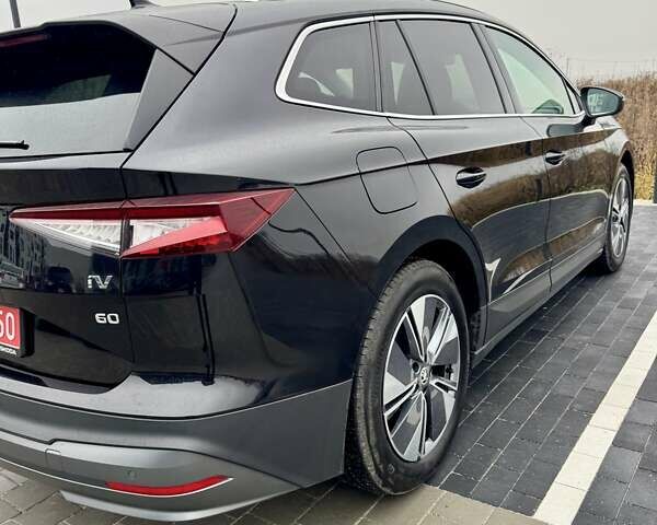 Черный Шкода Enyaq iV, объемом двигателя 0 л и пробегом 269 тыс. км за 16800 $, фото 12 на Automoto.ua