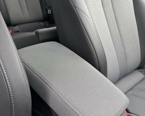 Черный Шкода Enyaq iV, объемом двигателя 0 л и пробегом 269 тыс. км за 16800 $, фото 46 на Automoto.ua