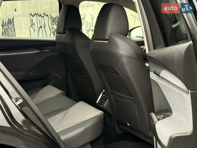 Черный Шкода Enyaq iV, объемом двигателя 0 л и пробегом 113 тыс. км за 27920 $, фото 38 на Automoto.ua