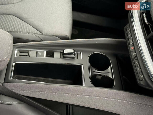 Черный Шкода Enyaq iV, объемом двигателя 0 л и пробегом 113 тыс. км за 27920 $, фото 45 на Automoto.ua